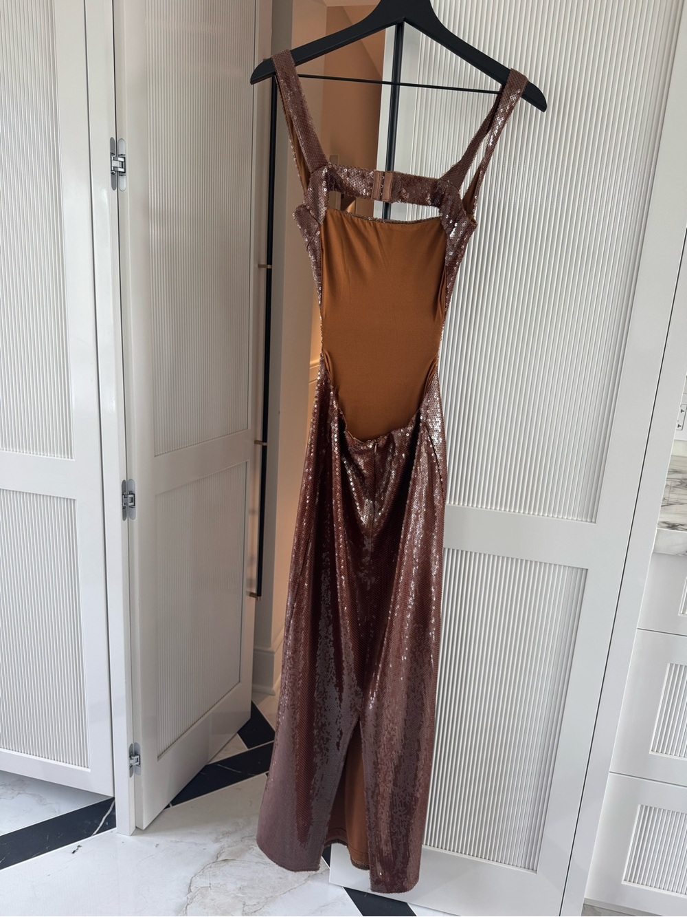 Meshki Adoria Sequin Cut Out Maxi Dress - Chocolate XS New without tags - Picture 4 of 4